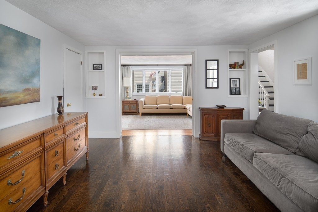 144 Brooks St