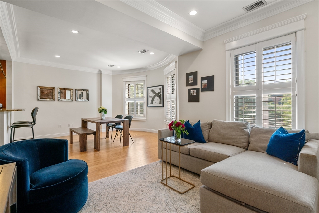 12 Worcester Square # 4