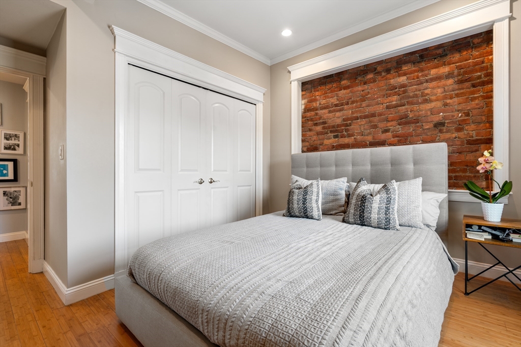 12 Worcester Square # 4