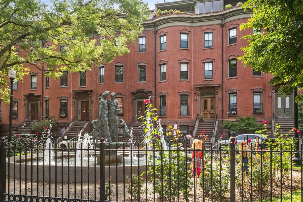 12 Worcester Square # 4