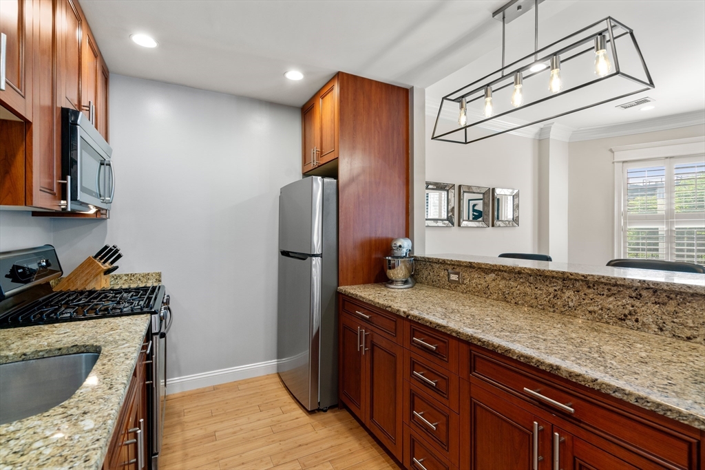 12 Worcester Square # 4