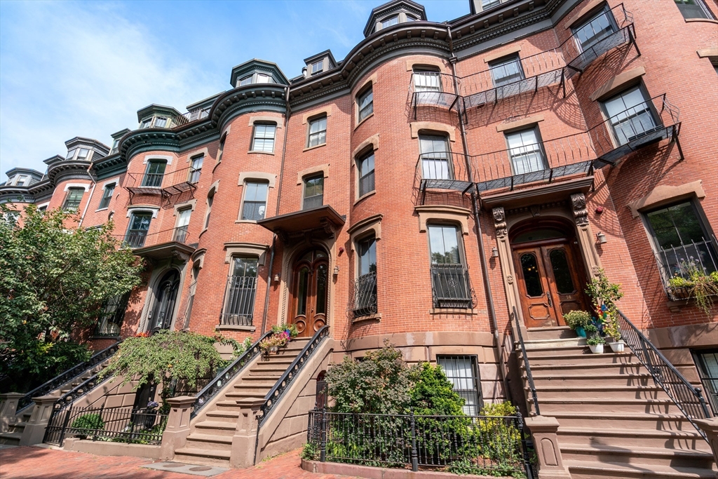 12 Worcester Square # 4