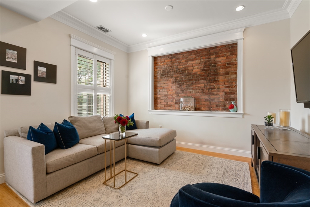 12 Worcester Square # 4