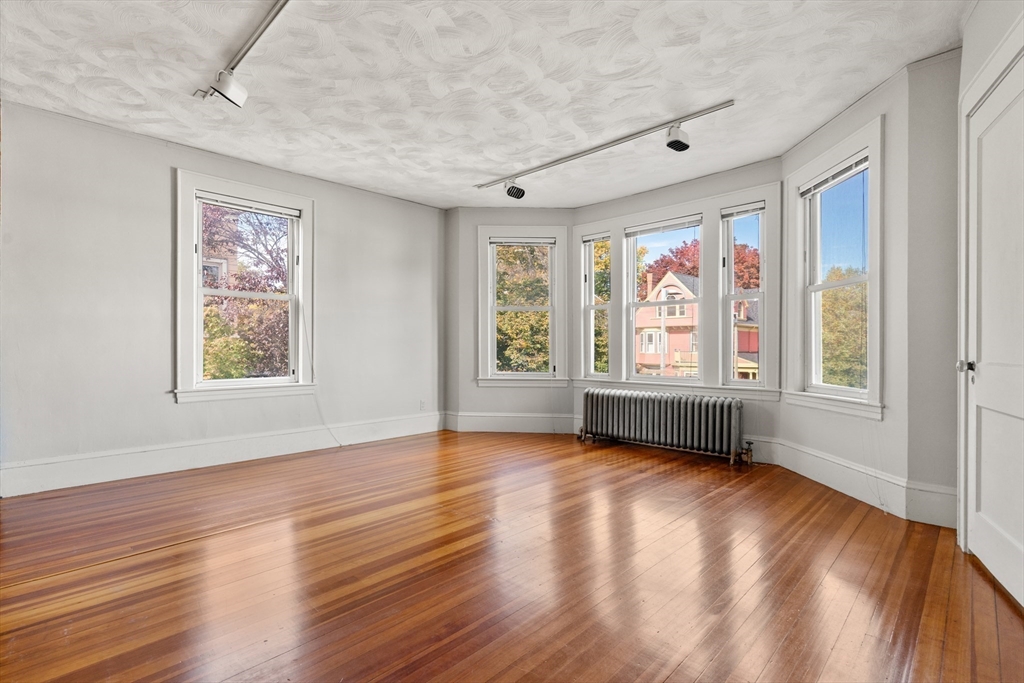 41 Melville Avenue # B