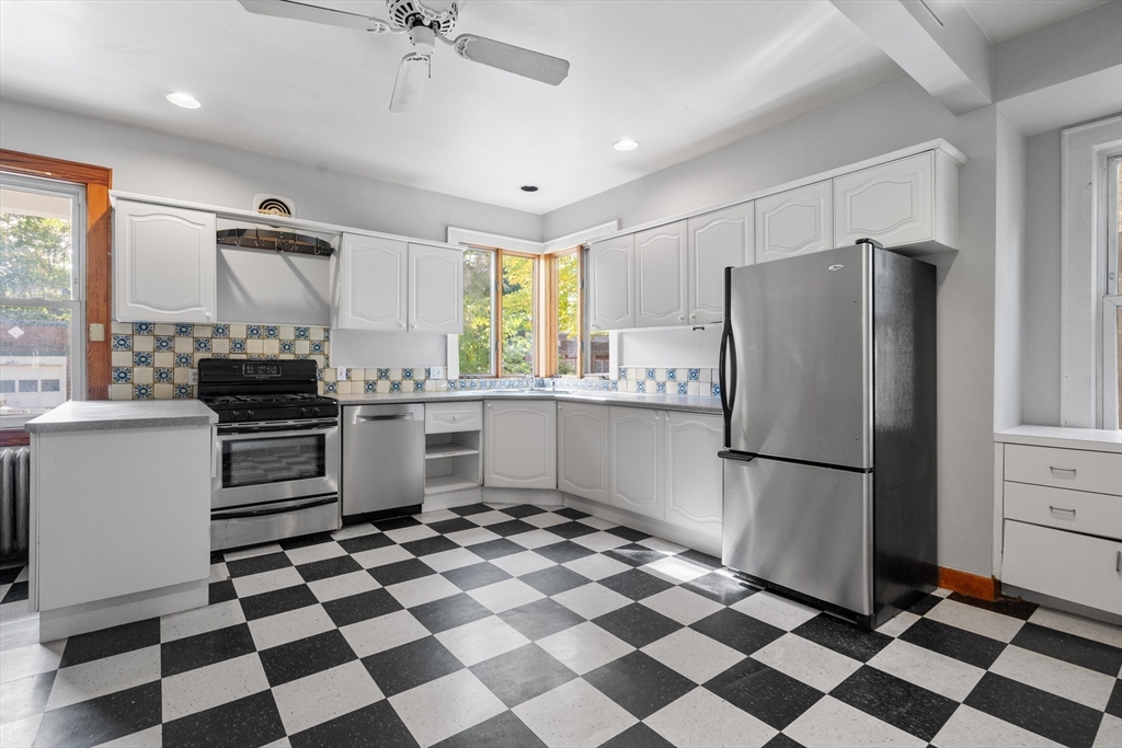 41 Melville Avenue # B
