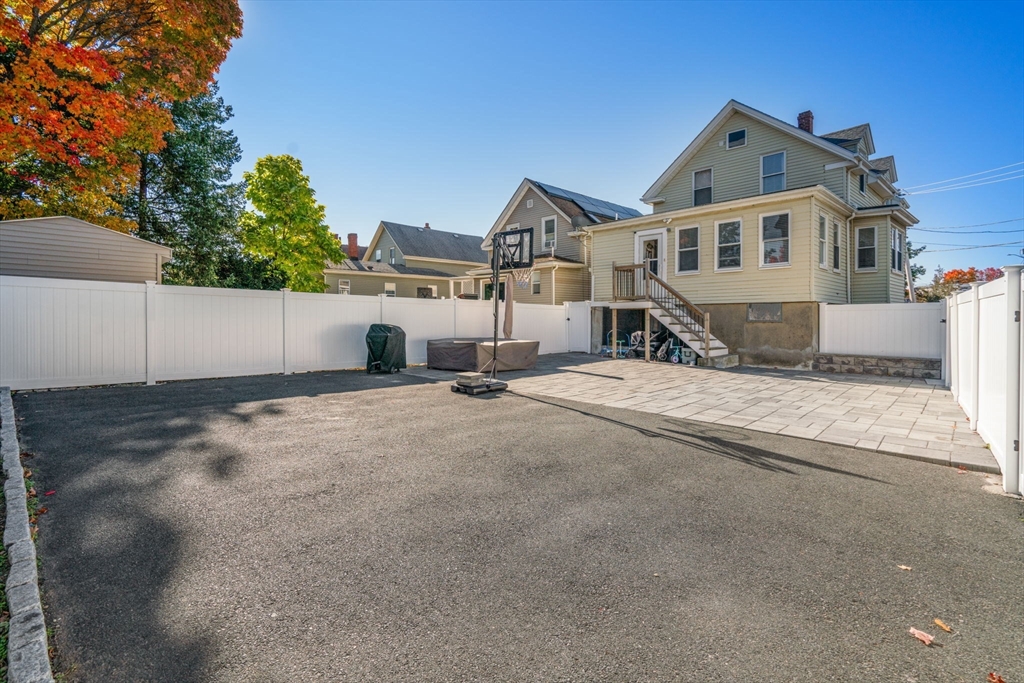 2 Webster St