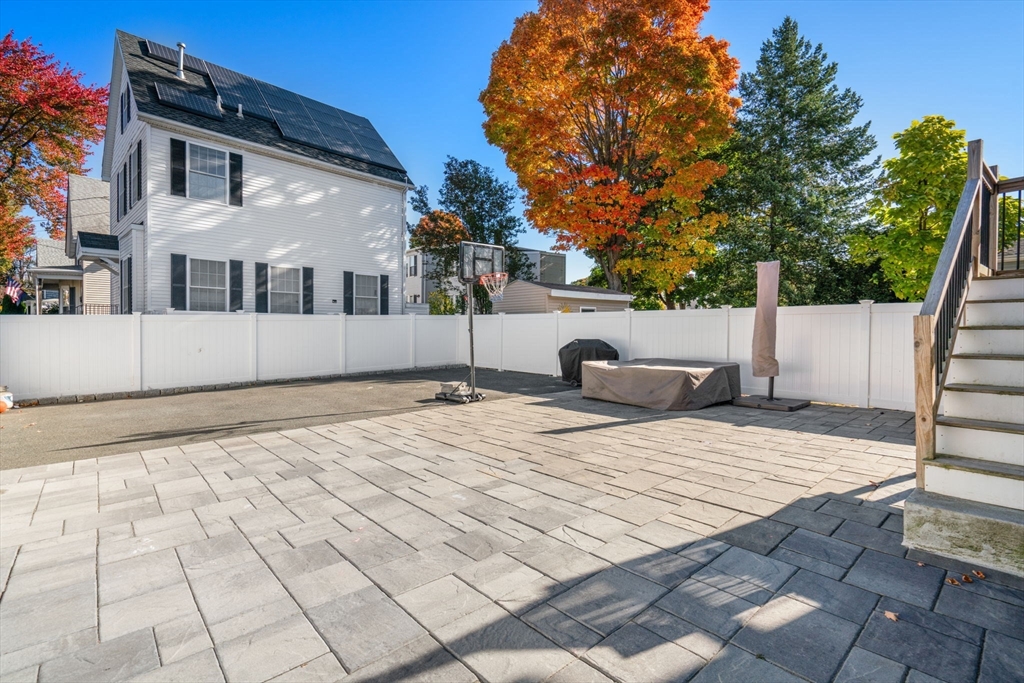 2 Webster St