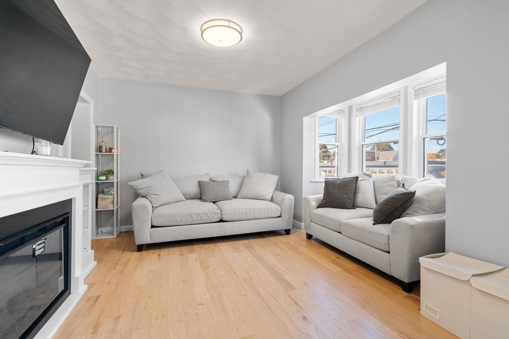 2 Webster St