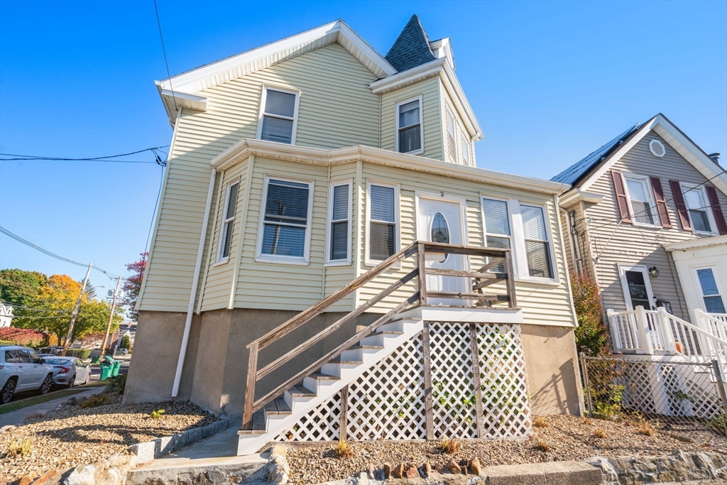 2 Webster St