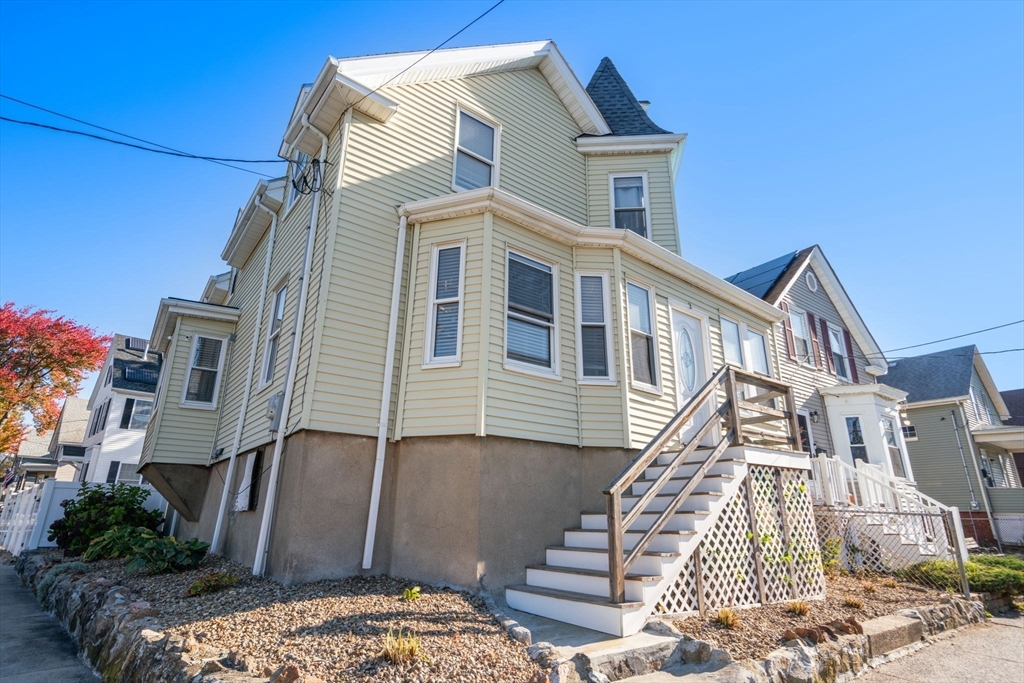2 Webster St
