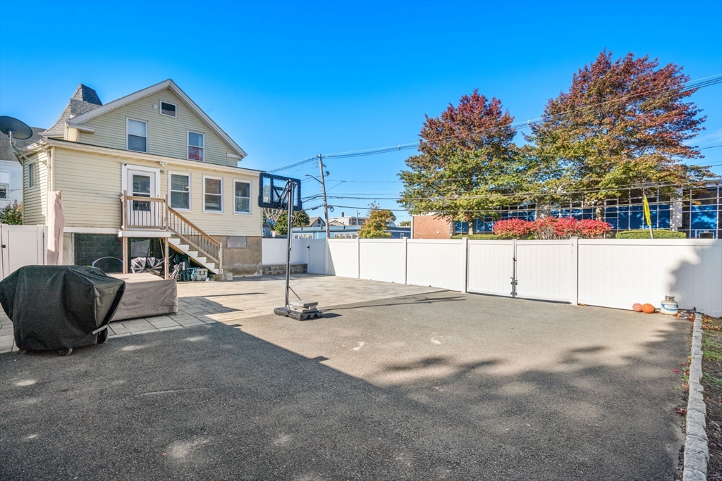 2 Webster St