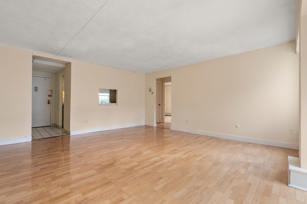 4 Trowbridge Place # 4C