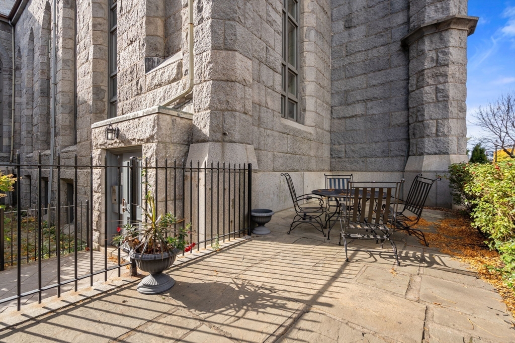 45 W Broadway # 204