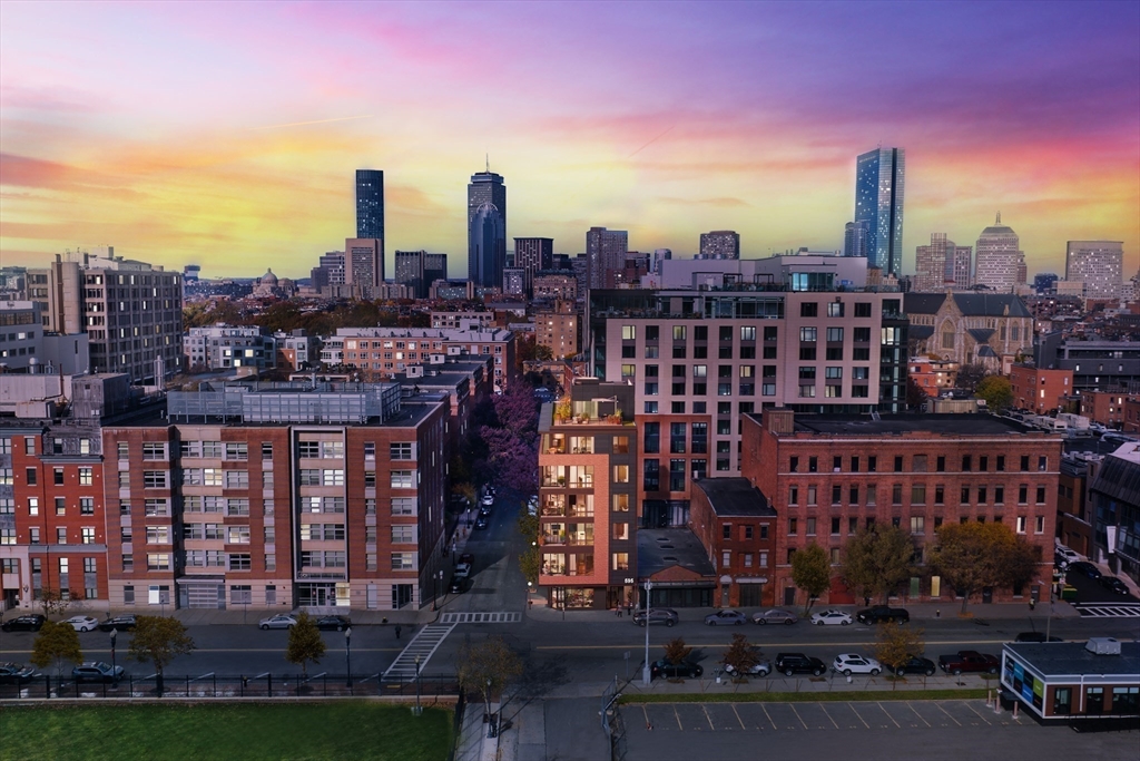 595 Albany Street # 301