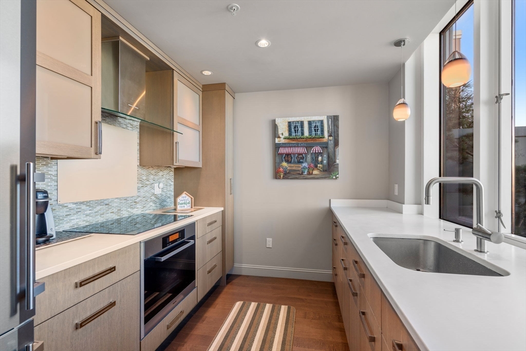 1 Nassau St # 2203