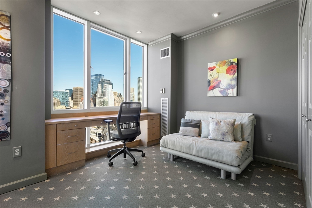 1 Nassau St # 2203