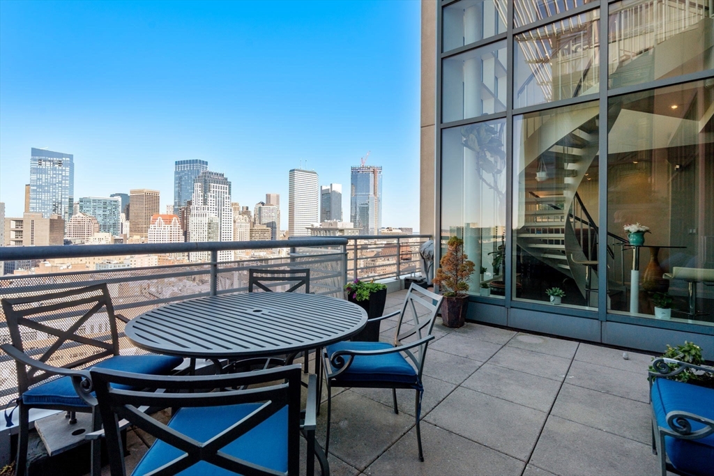 1 Nassau St # 2203