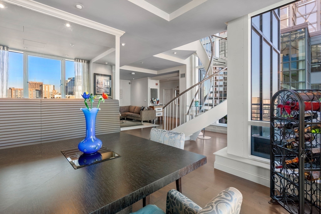 1 Nassau St # 2203