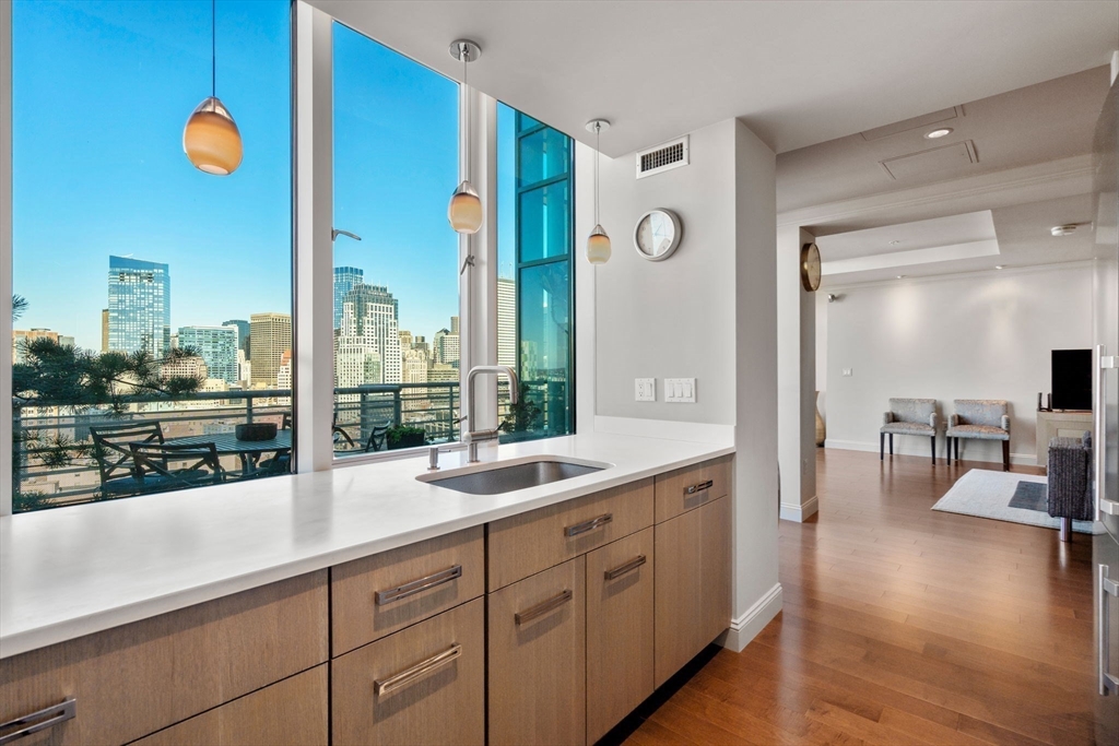 1 Nassau St # 2203