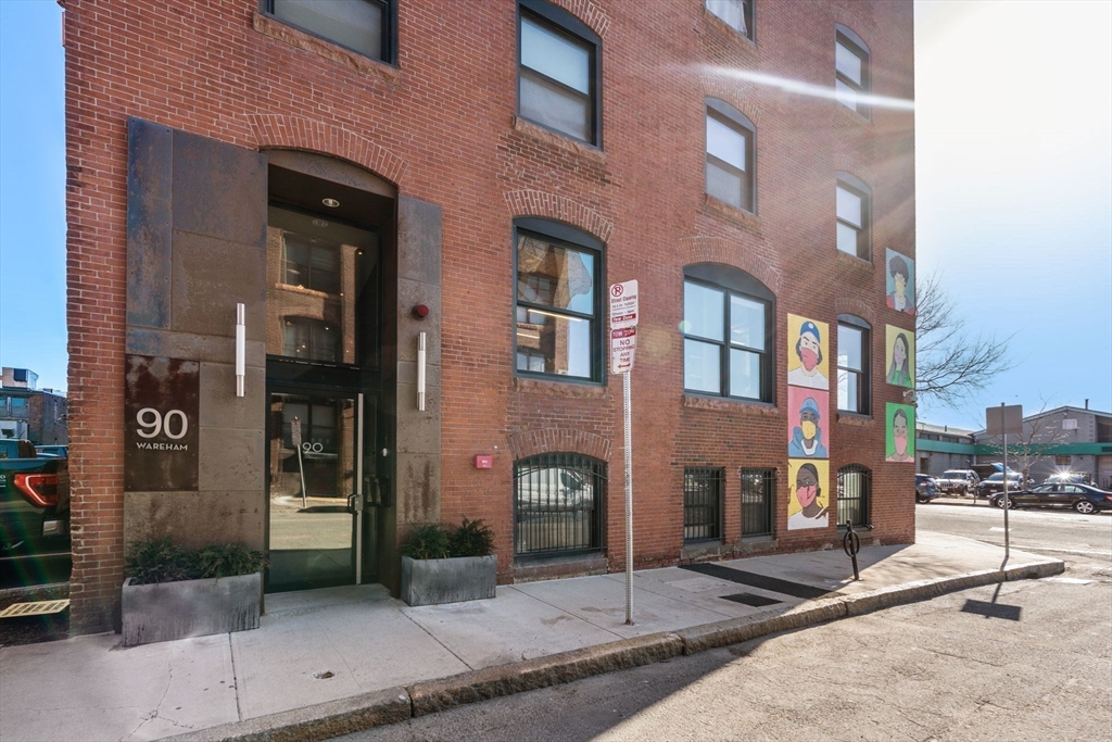 90 Wareham St # 304