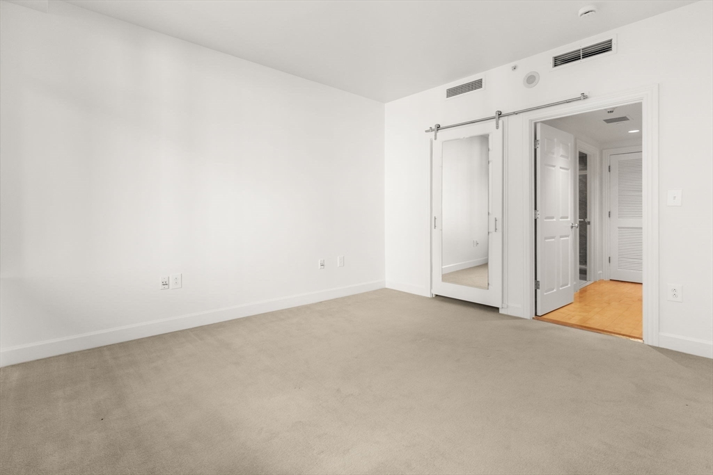 10 Bowdoin St # 513