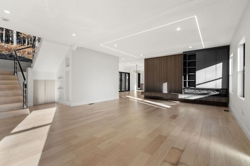 83 Glen St