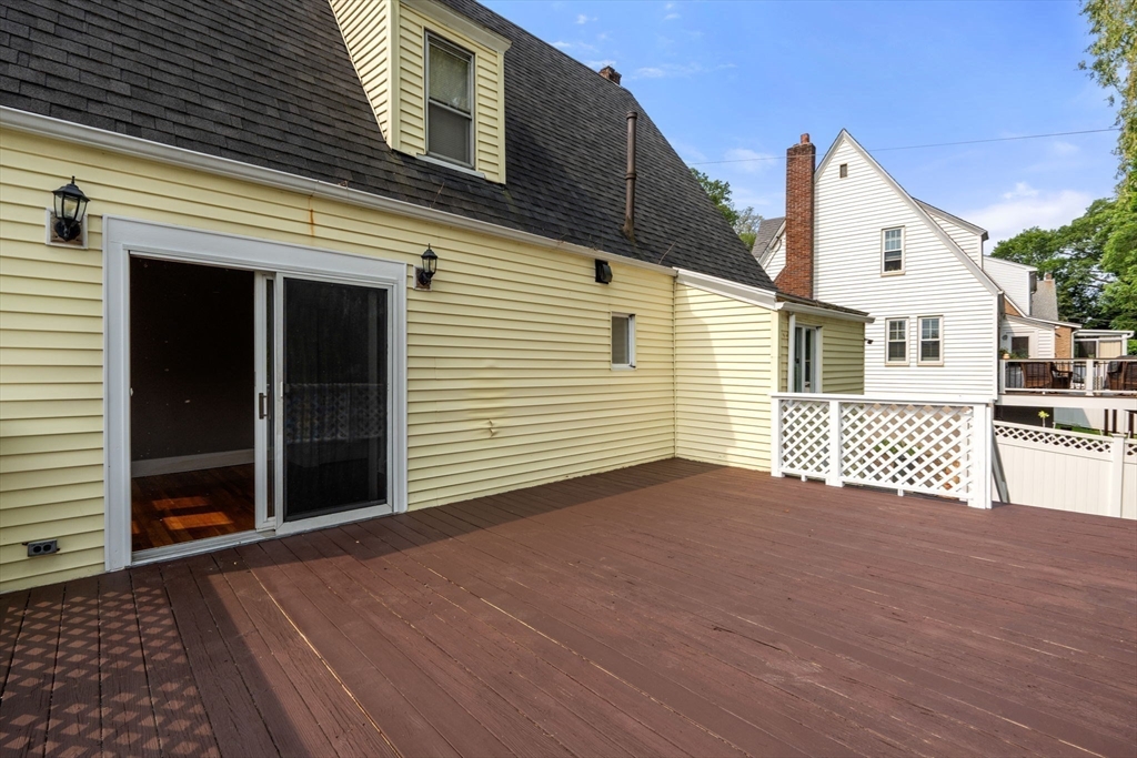 186 Brooks St