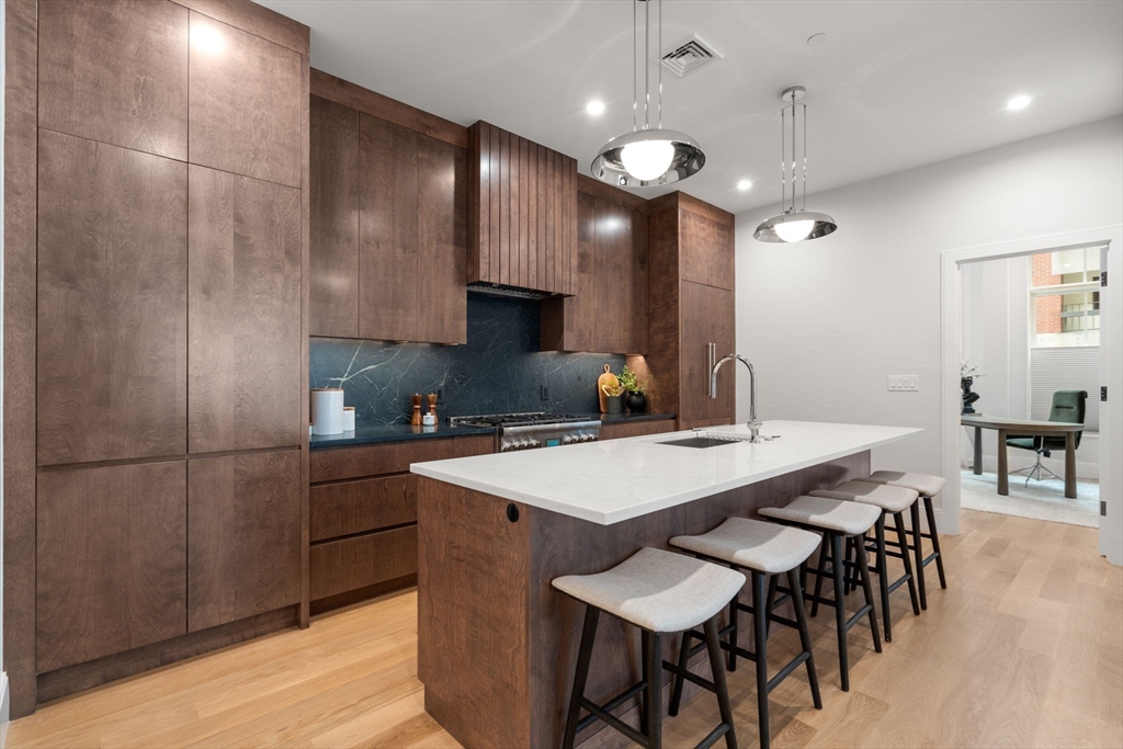 67 Church St # 1