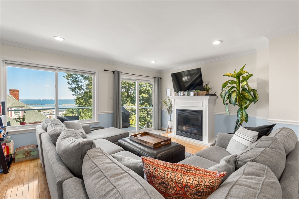 58 Prospect Ave # 2