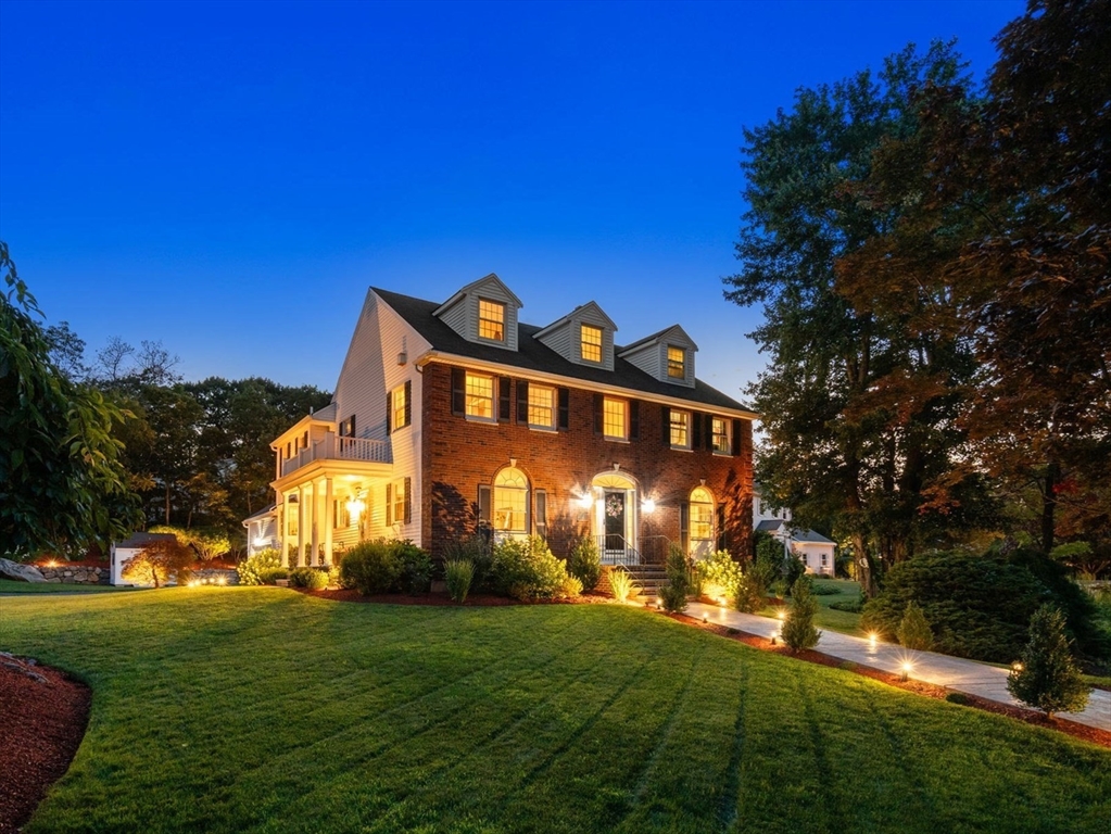 4 Cunningham Lane