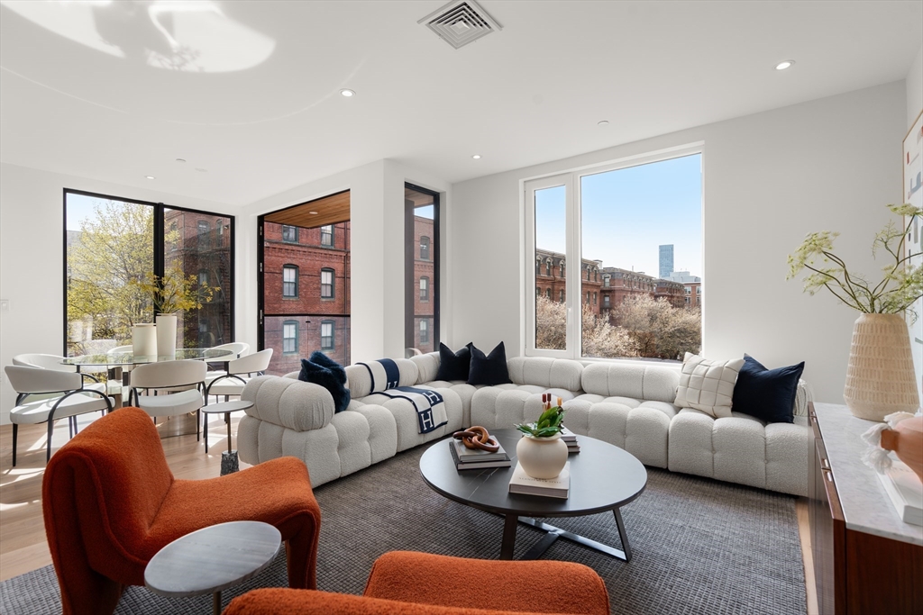 595 Albany Street # 302