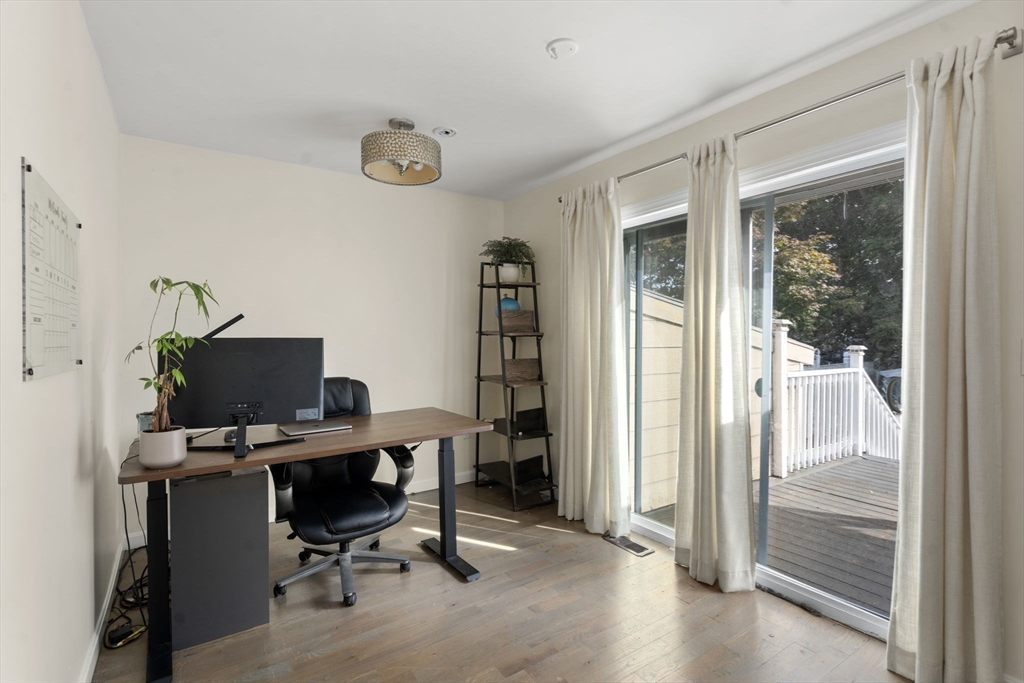 9 Marshall St