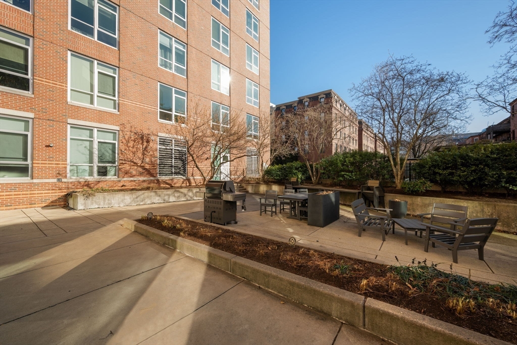 700 Harrison Ave # 311