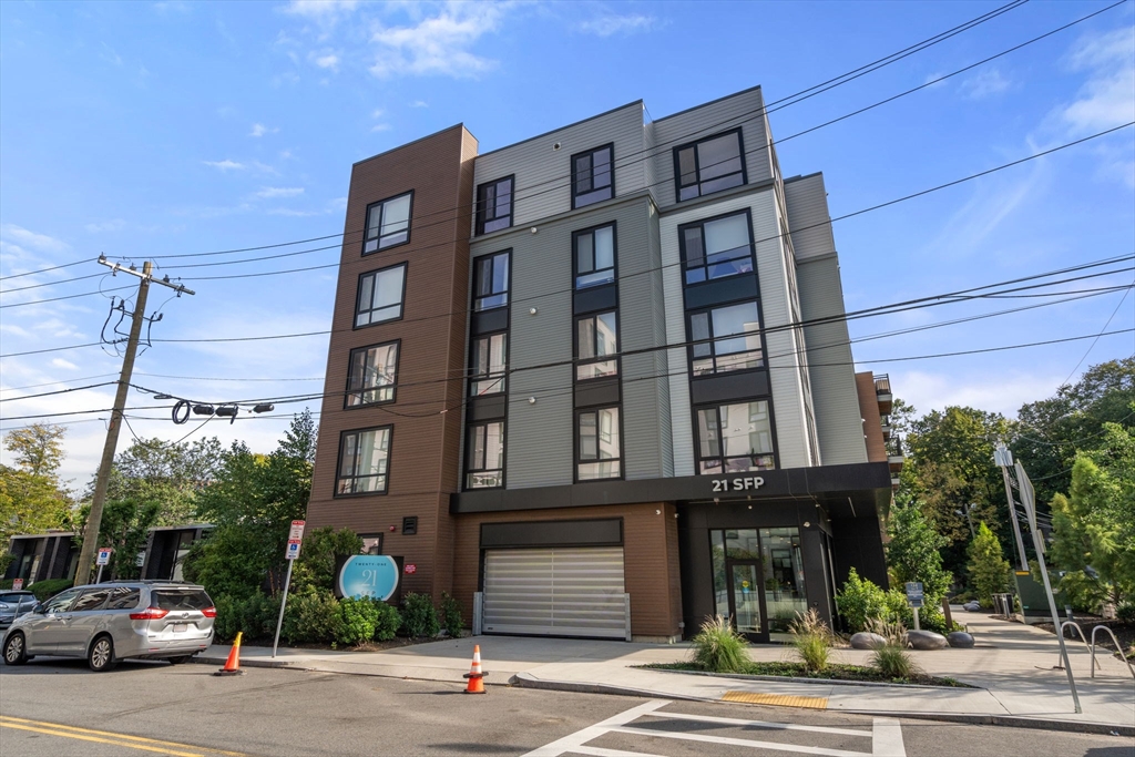21 Soldiers Field Pl # 408