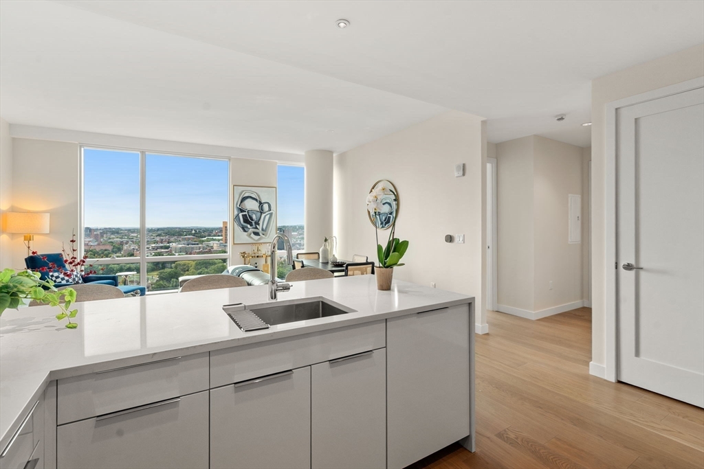 188 Brookline Ave # 21B
