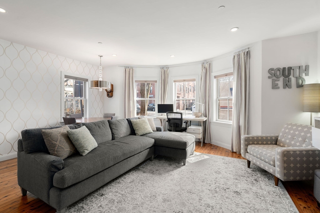219 Shawmut Ave # 1B