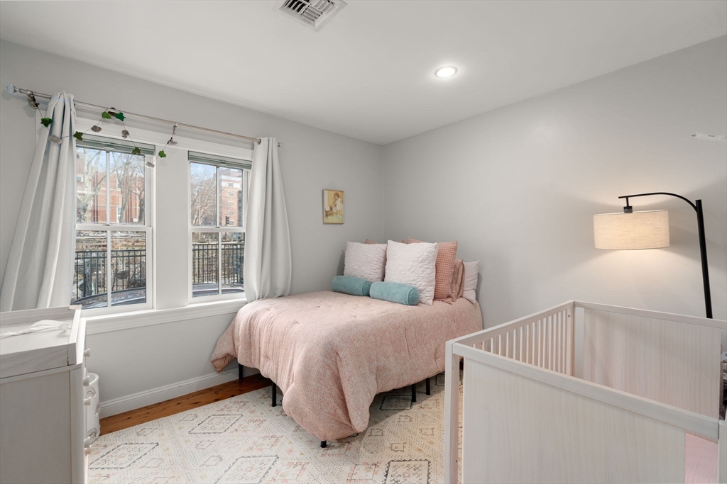 219 Shawmut Ave # 1B