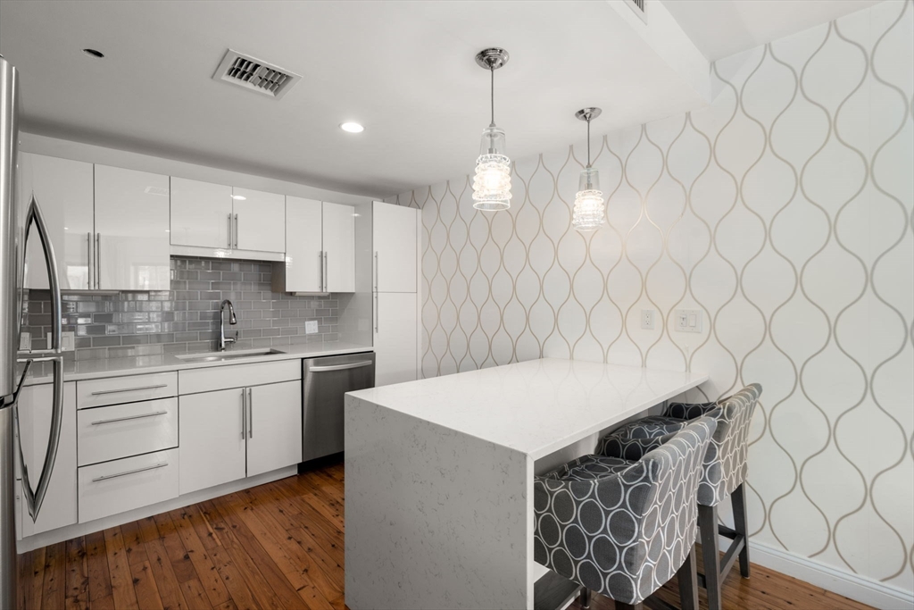 219 Shawmut Ave # 1B