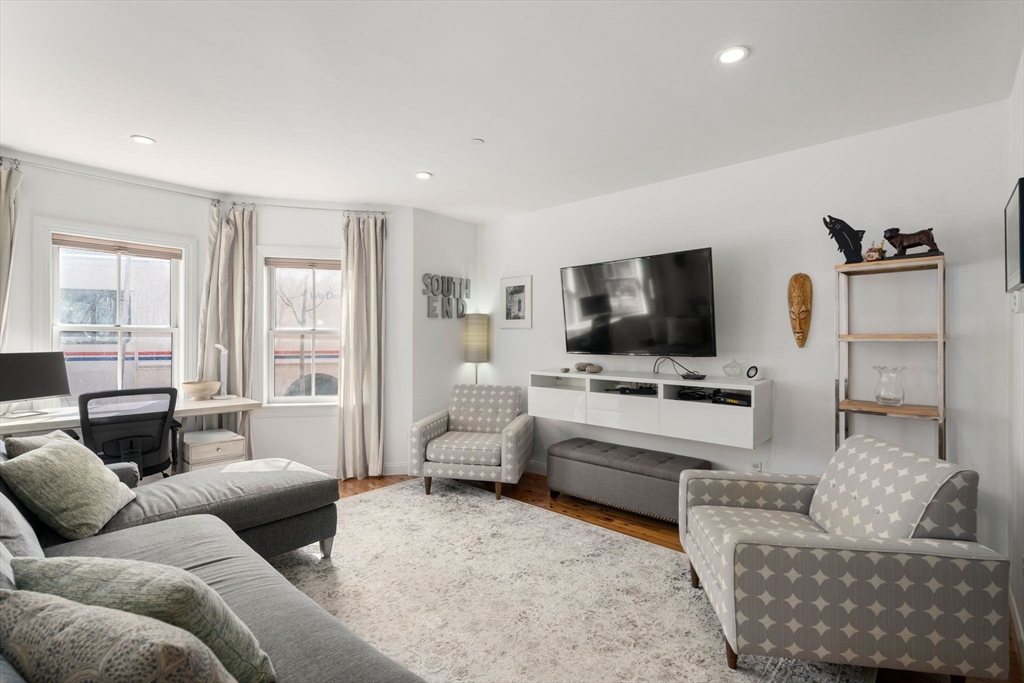 219 Shawmut Ave # 1B