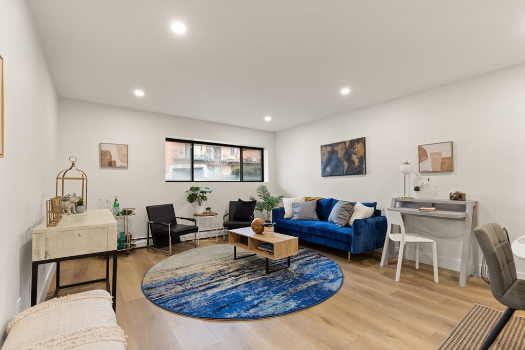 5 Linda Lane # 2 Unit: 1-2
