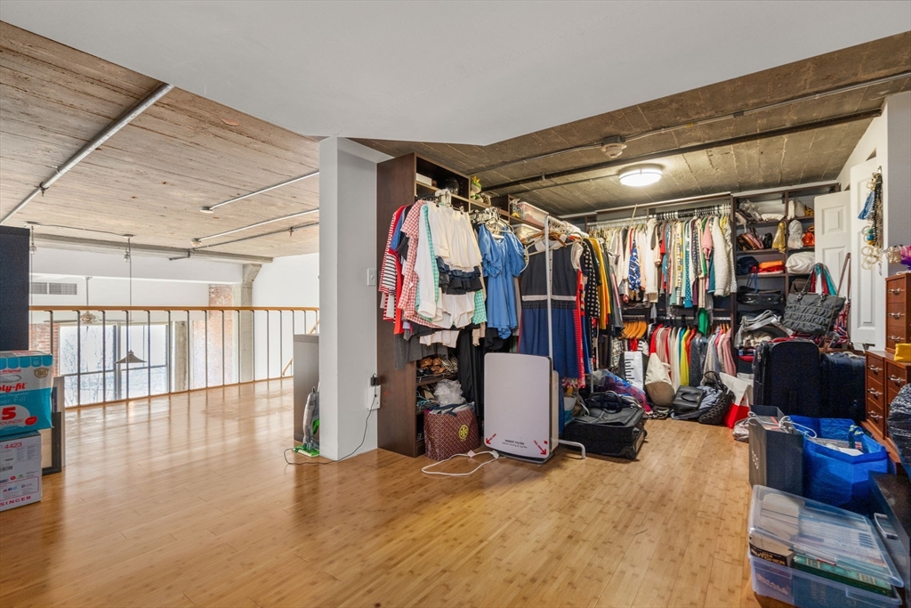 156 Porter St # 353