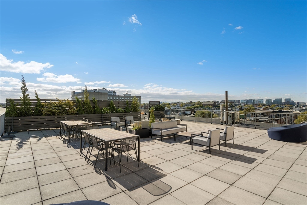 156 Porter St # 353