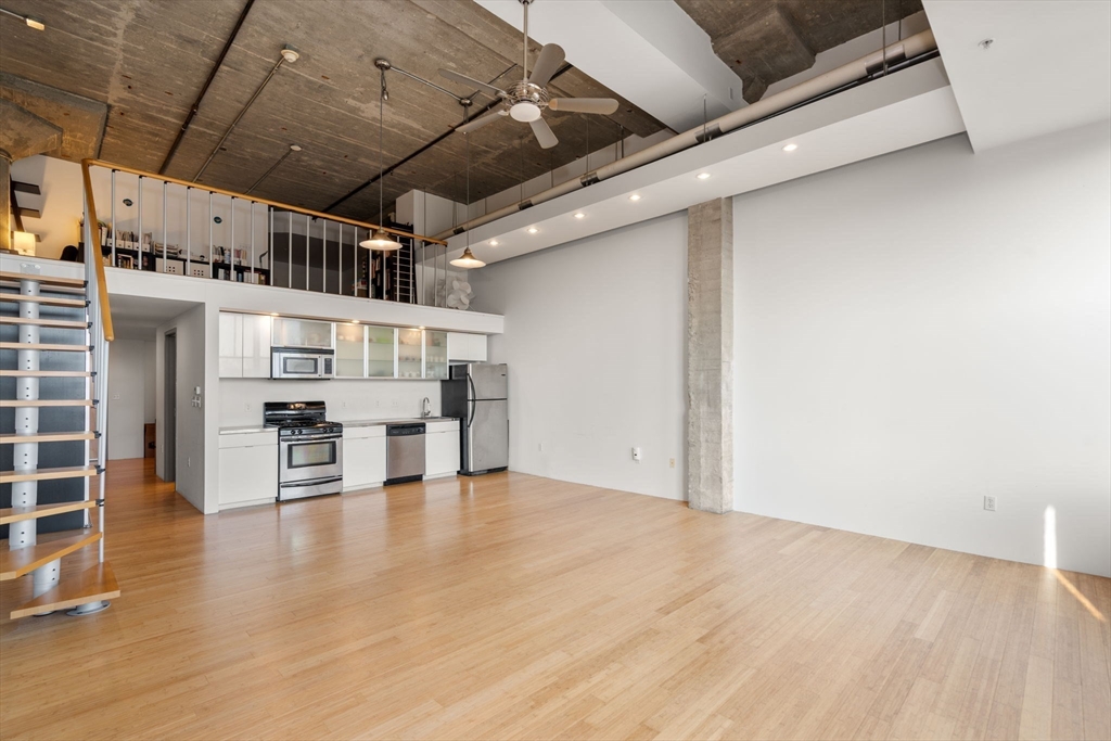 156 Porter St # 353