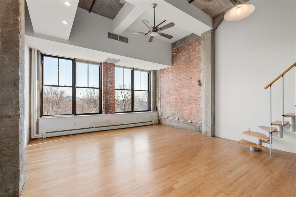 156 Porter St # 353