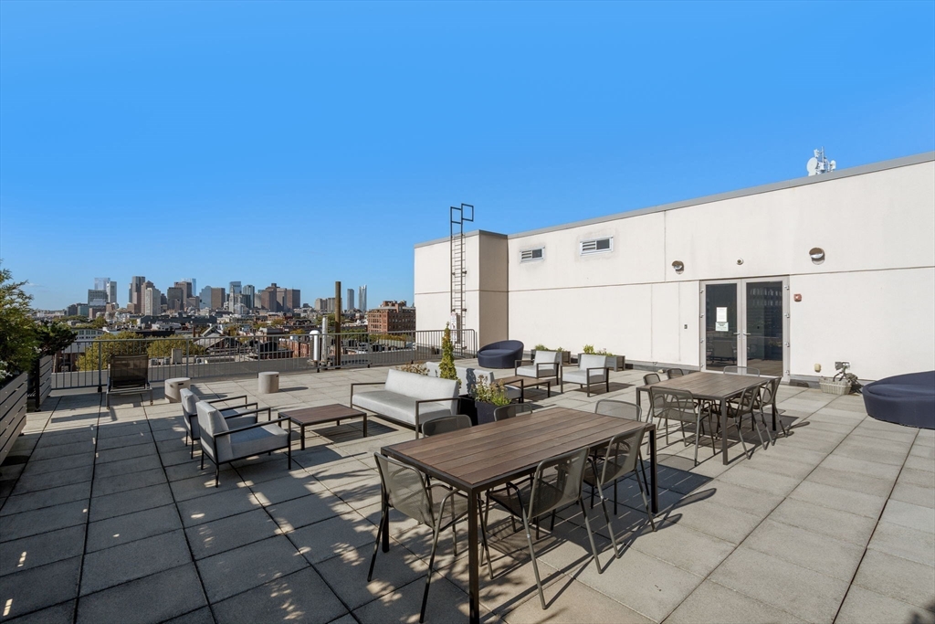 156 Porter St # 353