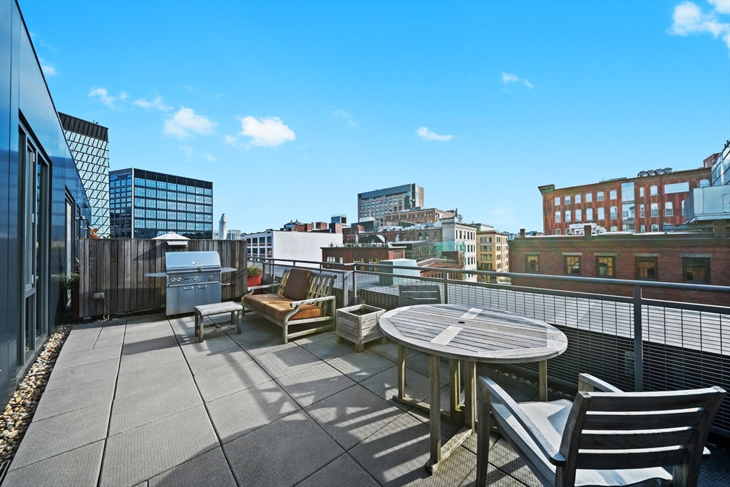 346 Congress Street # 609