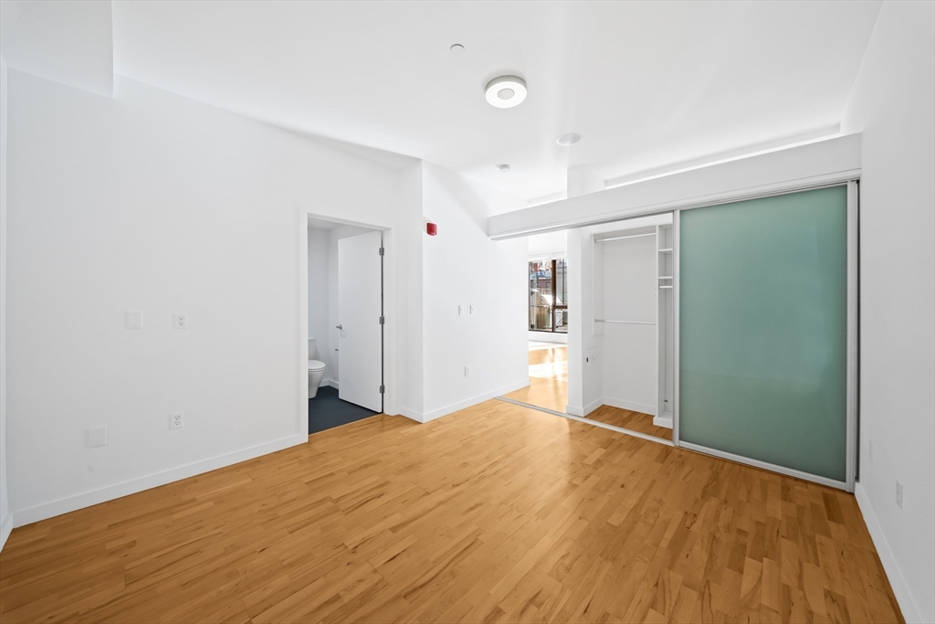 346 Congress Street # 609