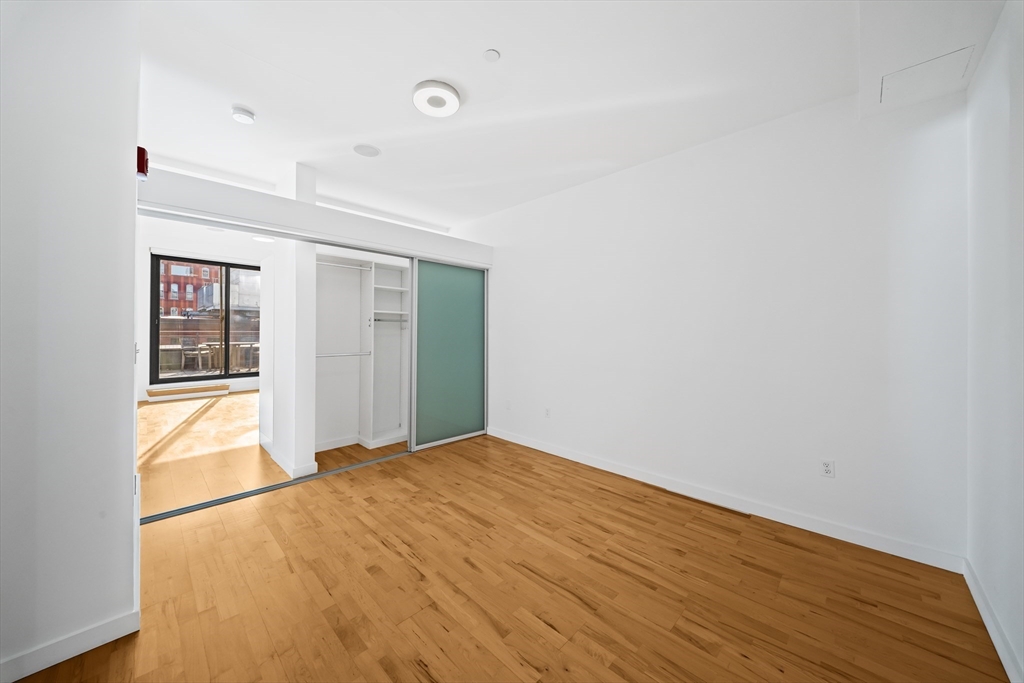 346 Congress Street # 609