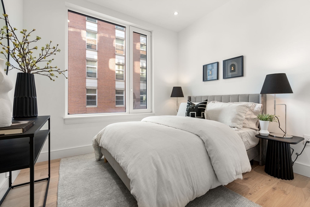 595 Albany Street # 401