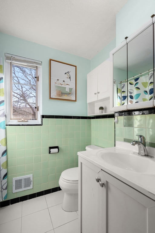 38 Grant Ave # 38